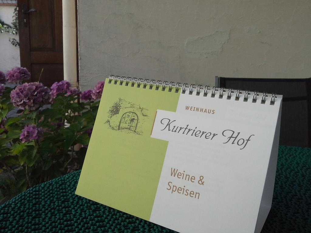 ホテル Weinhaus Kurtrierer Hof ライヴェン エクステリア 写真