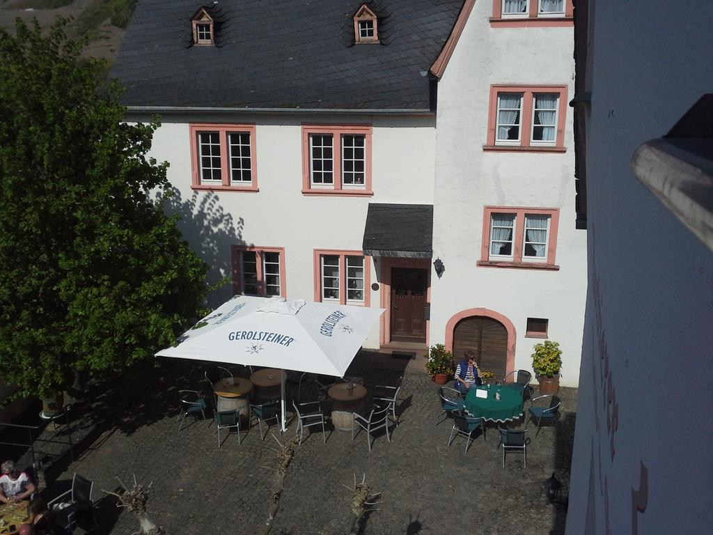 ホテル Weinhaus Kurtrierer Hof ライヴェン エクステリア 写真