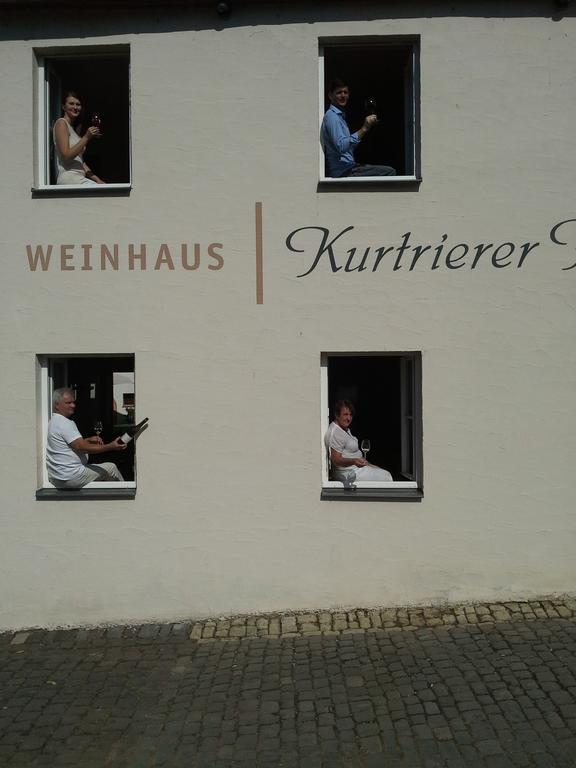 ホテル Weinhaus Kurtrierer Hof ライヴェン エクステリア 写真