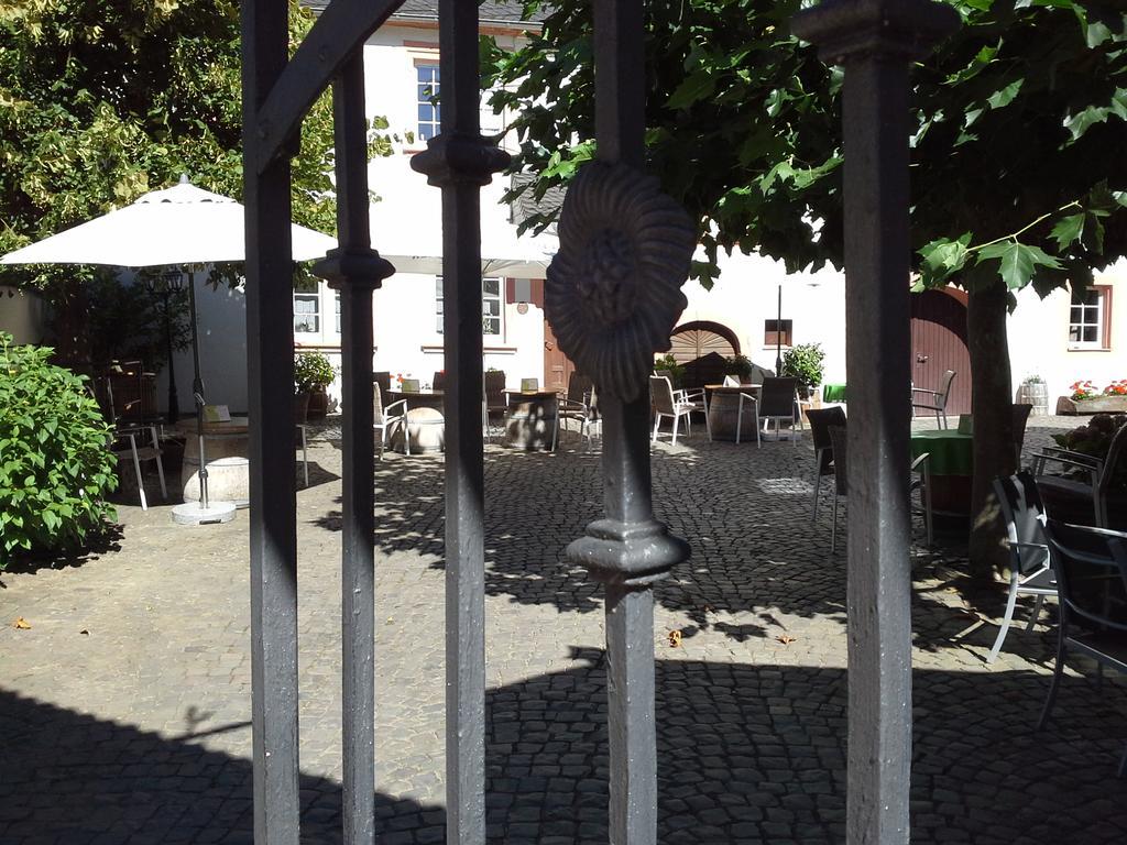 ホテル Weinhaus Kurtrierer Hof ライヴェン エクステリア 写真